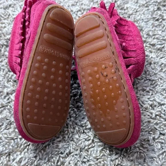 Minnetonka Pink Moccasins With Fringe - Picture 4 of 5